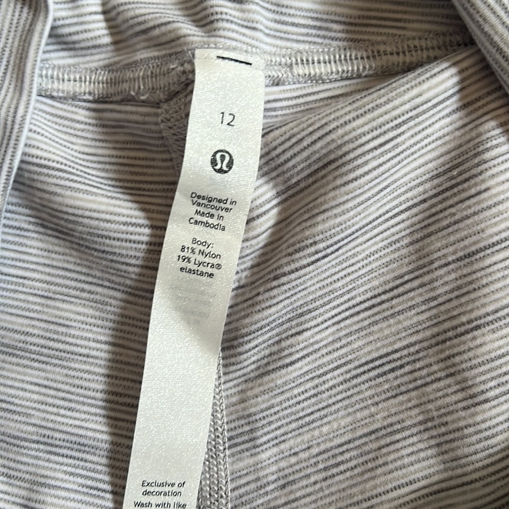 Lululemon Align legging - Picture 3 of 4